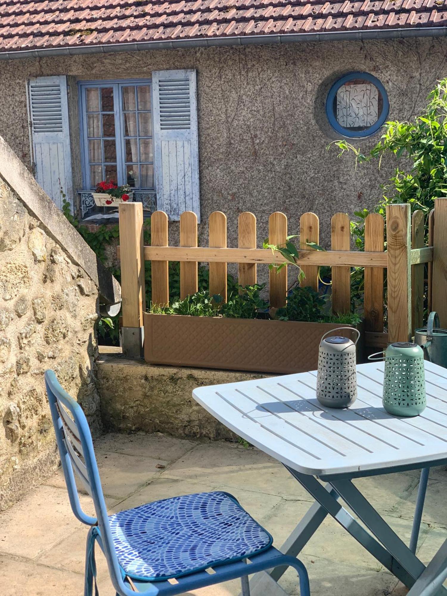 Maison Bleue Beynes  Exterior photo